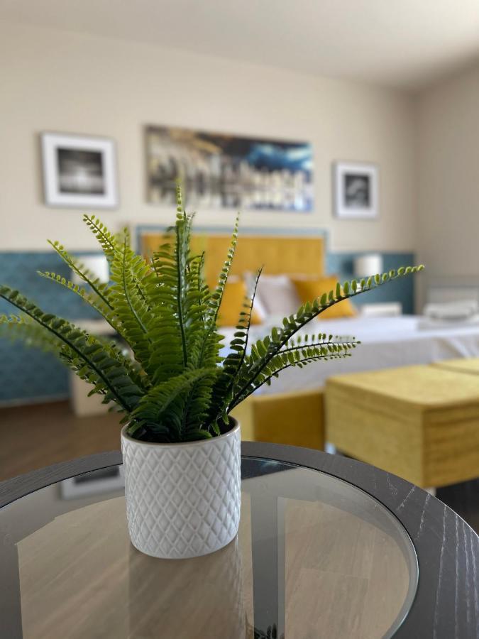 Mb Giurati Suites Mascali Exteriör bild
